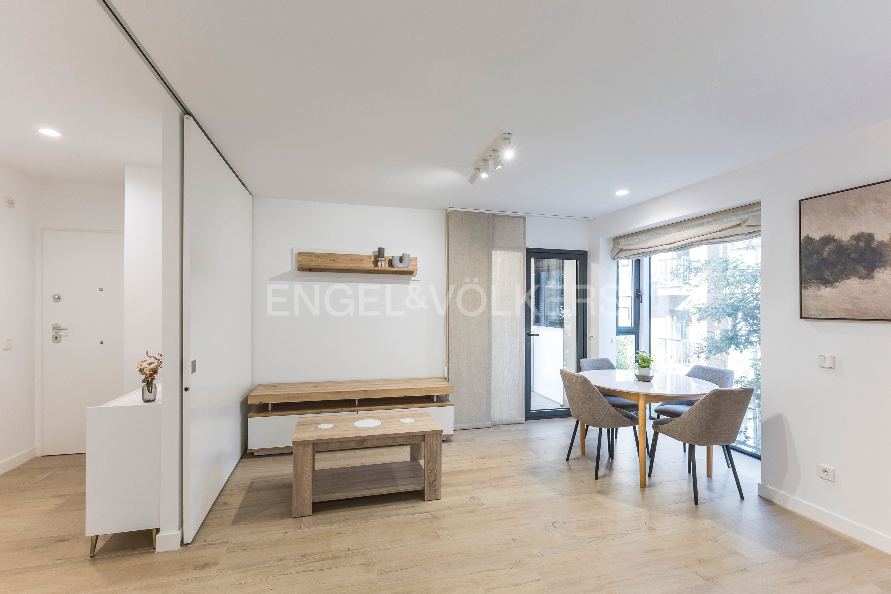 Sala d'estar de Apartament de lloguer en  Madrid Capital amb Aire condicionat, Calefacció i Traster