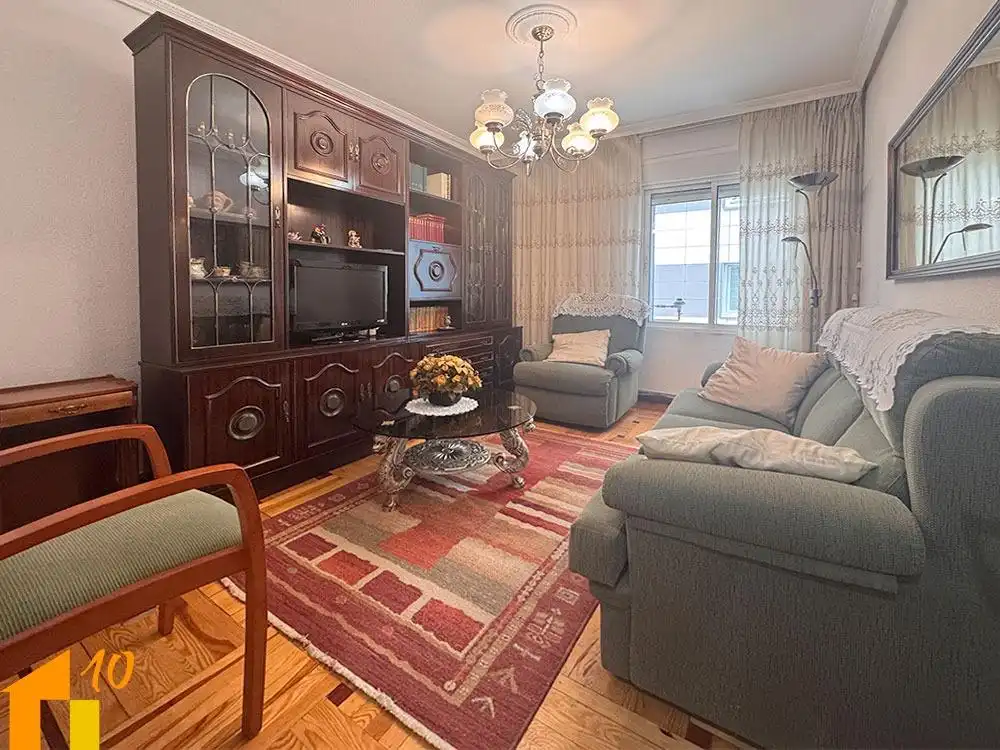 Pis en venda a Calle ROMANCEROS, San Julián - Barriada de Cortes, Zona Sur - Barrio Cortes