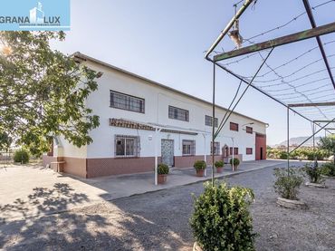 Xalet amb balcó en venda a Santa Fe