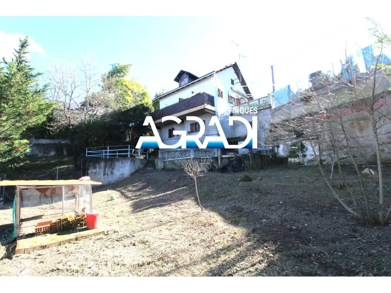 Houses for sale in Vallgorguina