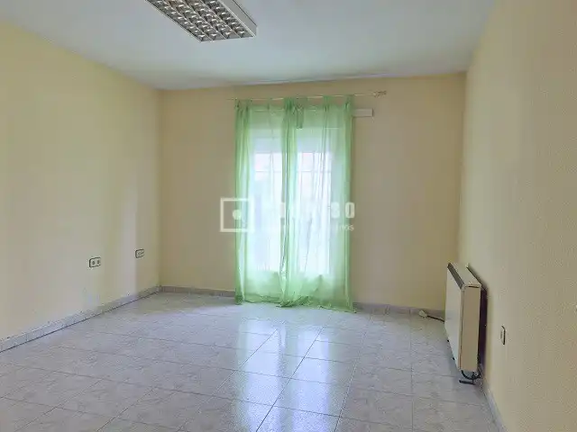 Dormitori de Oficina de lloguer en Illescas