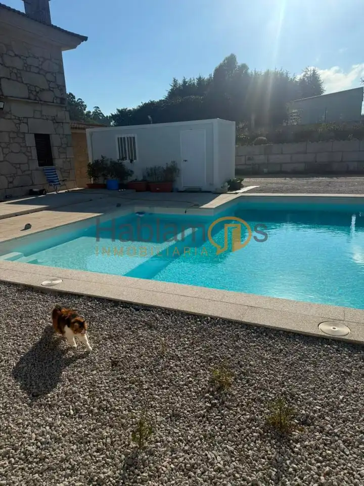 Piscina de Casa o chalet en venta en Vilanova de Arousa con Calefacción, Jardín privado y Terraza