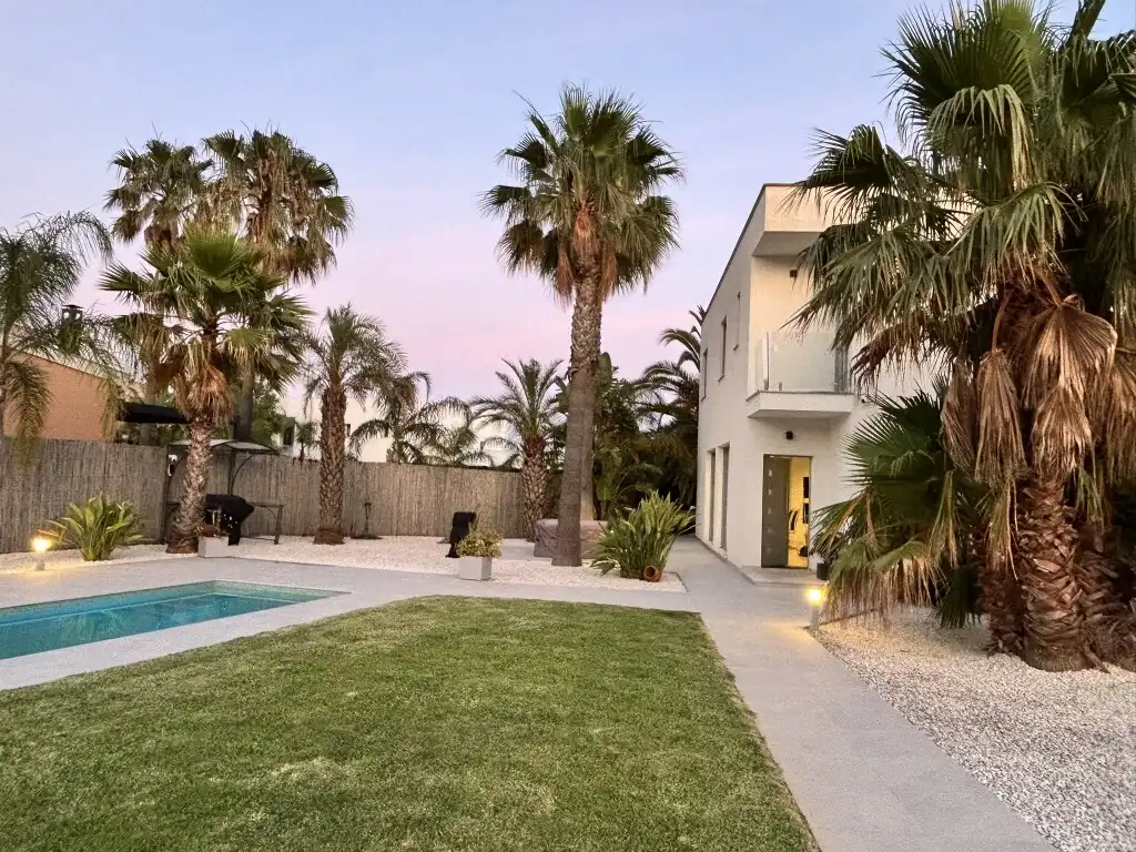 Vista exterior de Casa o chalet en venta en Alcúdia con Aire acondicionado, Calefacción y Jardín privado