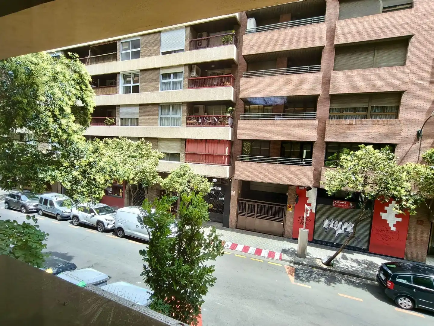 Außenansicht von Wohnung zur Miete in Zaragoza mit Heizung, Parkett und Terrasse