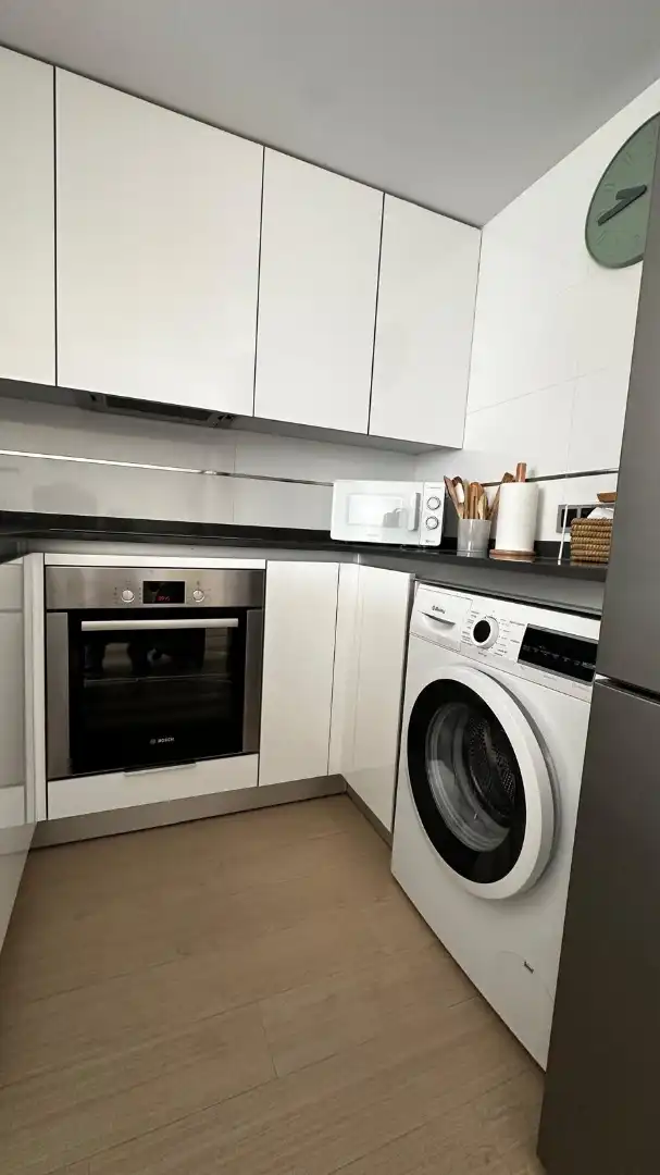 Kitchen of Flat for rent in Madrid  with Air Conditioner, Heating and Parquet flooring
