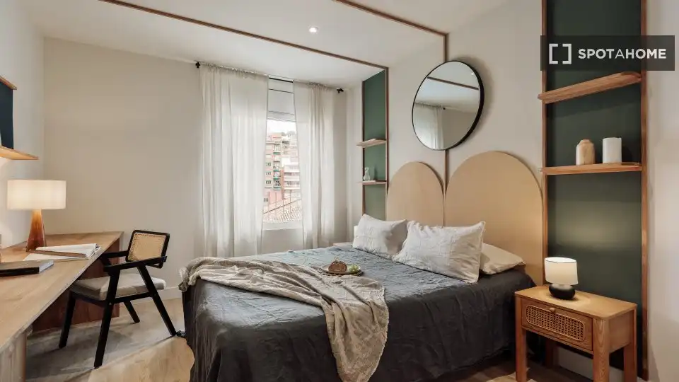 Dormitori de Apartament per a compartir en Barcelona amb Aire condicionat, Terrassa i Moblat