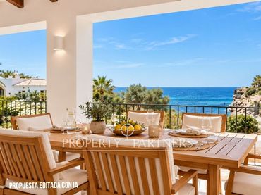 Chalet con piscina en venta en Passeig Marítim