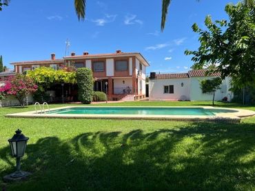 Villa avec piscine à vendre à Calle Calle del Padre Pueyo