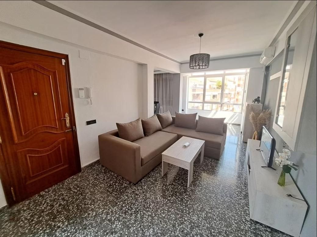 Apartment for sale in  SAN VICENTE, Hospital - Plaza del Real