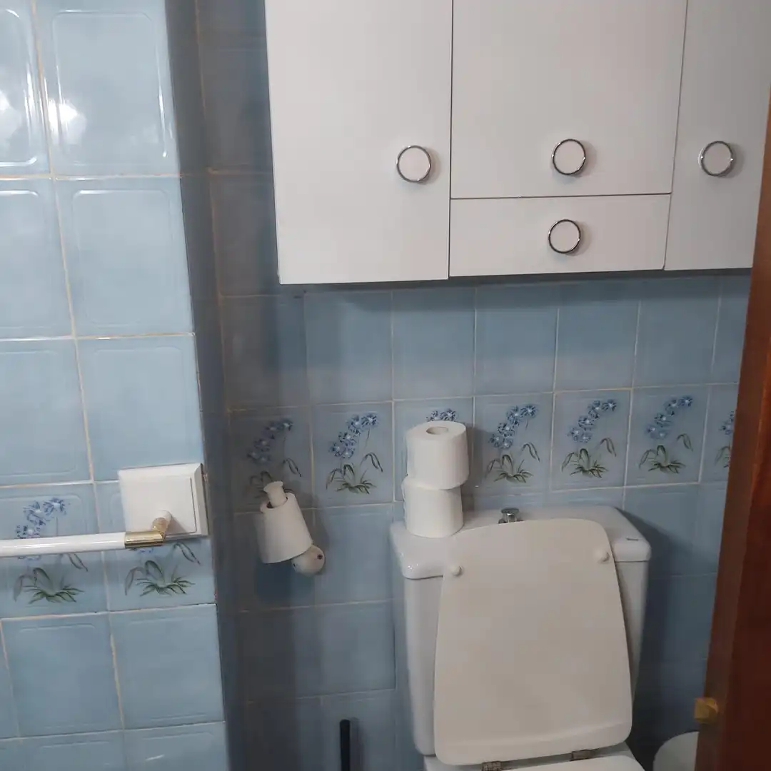 Bathroom of Flat for rent in Cuenca  with Heating, Parquet flooring and Terrace