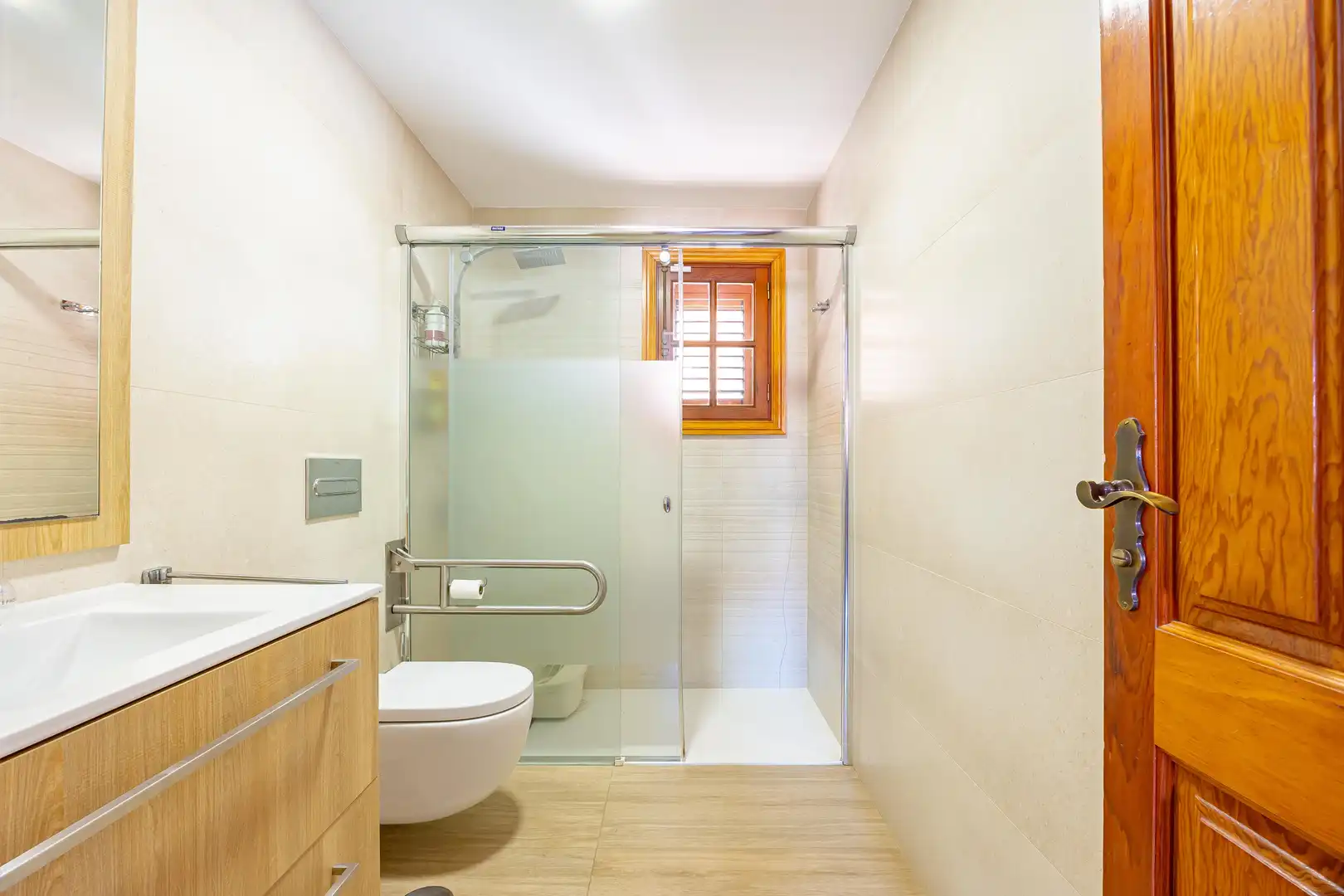 Bany de Casa o xalet en venda en Las Palmas de Gran Canaria amb Aire condicionat, Jardí privat i Terrassa