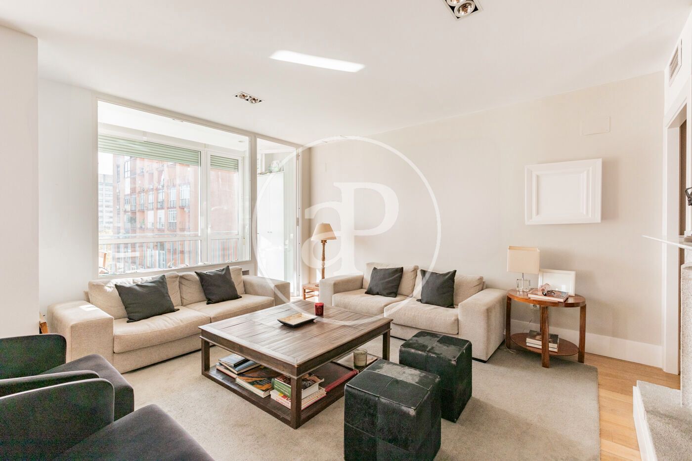 Living room of Flat for sale in  Madrid Capital  with Air Conditioner, Heating and Terrace