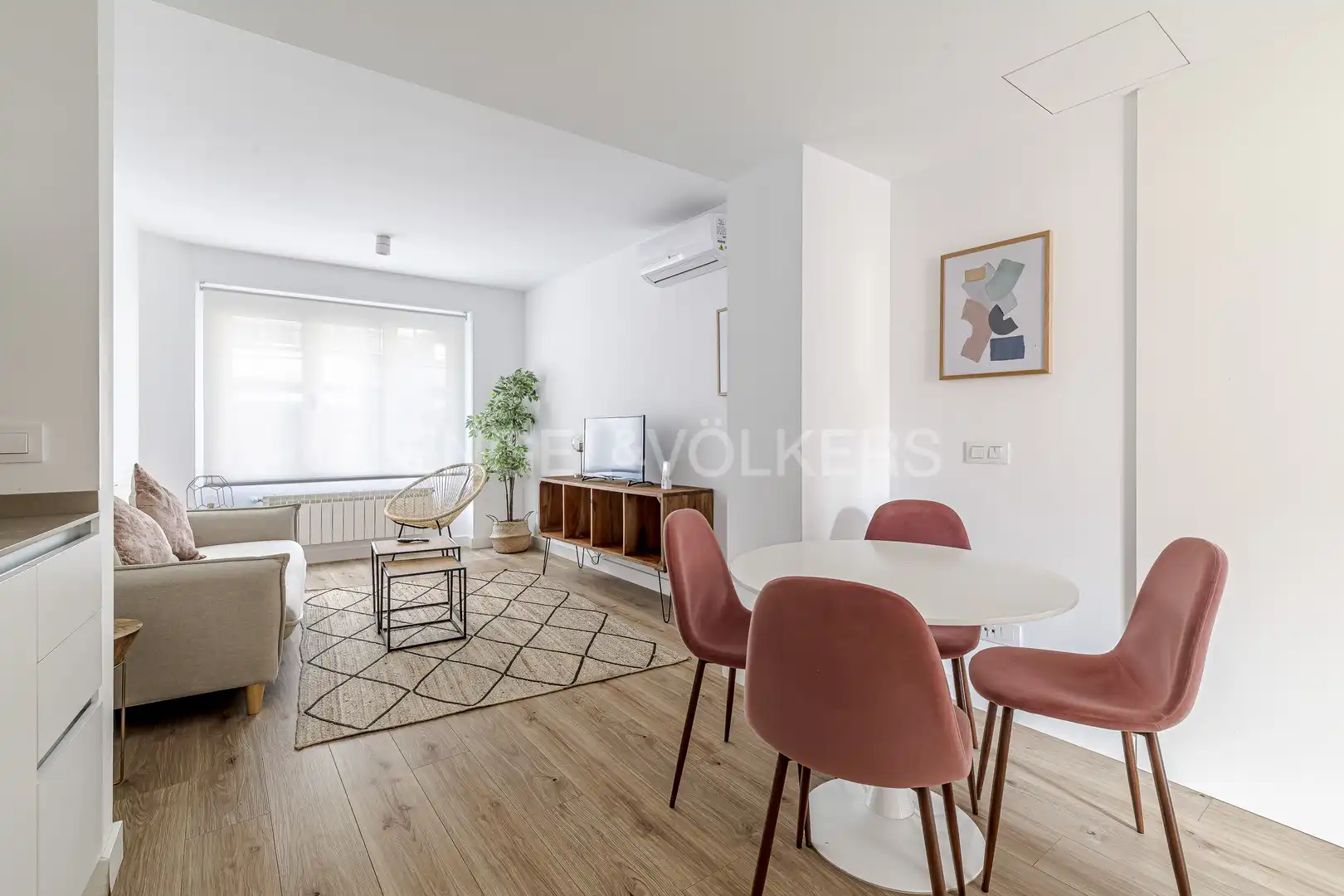 Sala de estar de Apartamento de alquiler en Madrid con Aire acondicionado, Calefacción y Amueblado