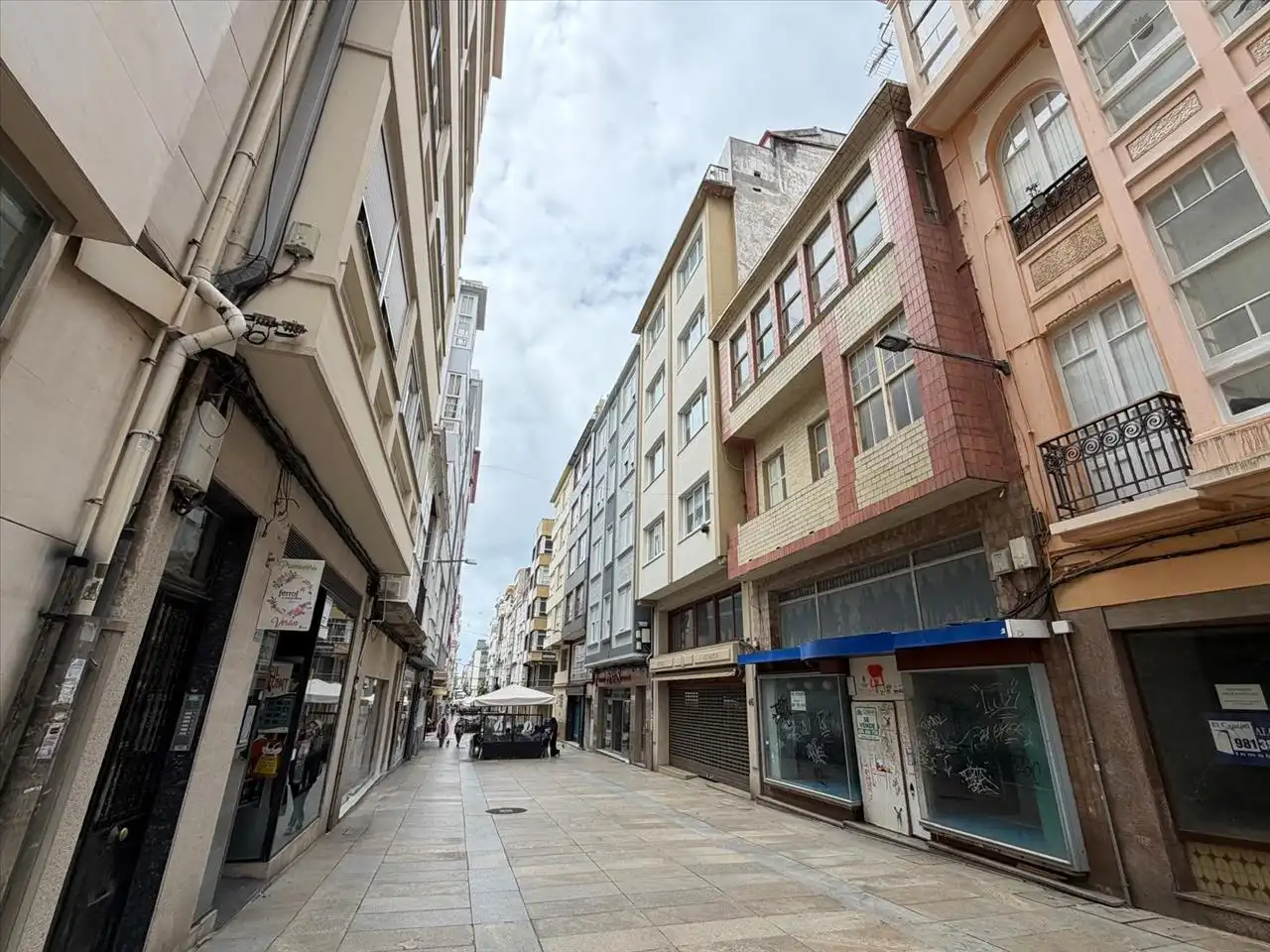 Vista exterior de Piso en venta en Ferrol