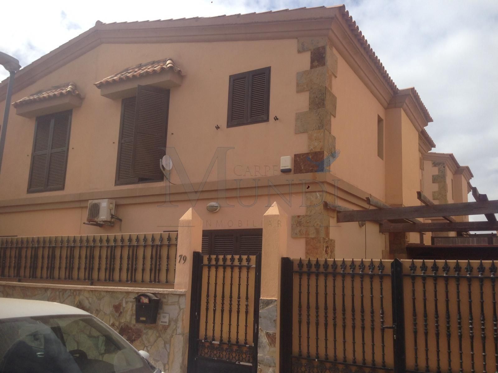 Exterior view of House or chalet for sale in Puerto del Rosario  with Air Conditioner, Private garden and Terrace
