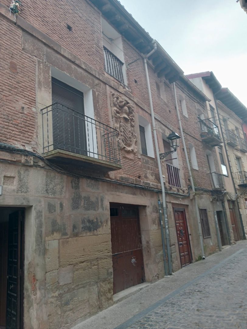 Vista exterior de Apartament en venda en Navarrete amb Calefacció, Traster i Moblat