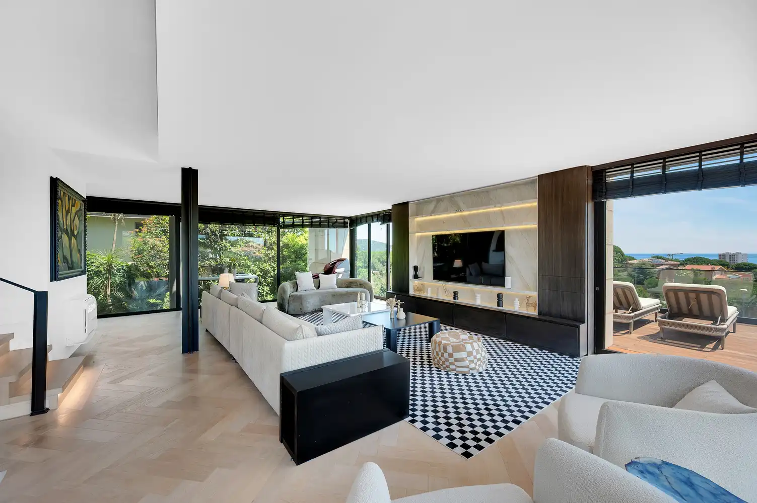 Sala d'estar de Casa o xalet en venda en Calella amb Aire condicionat, Calefacció i Jardí privat