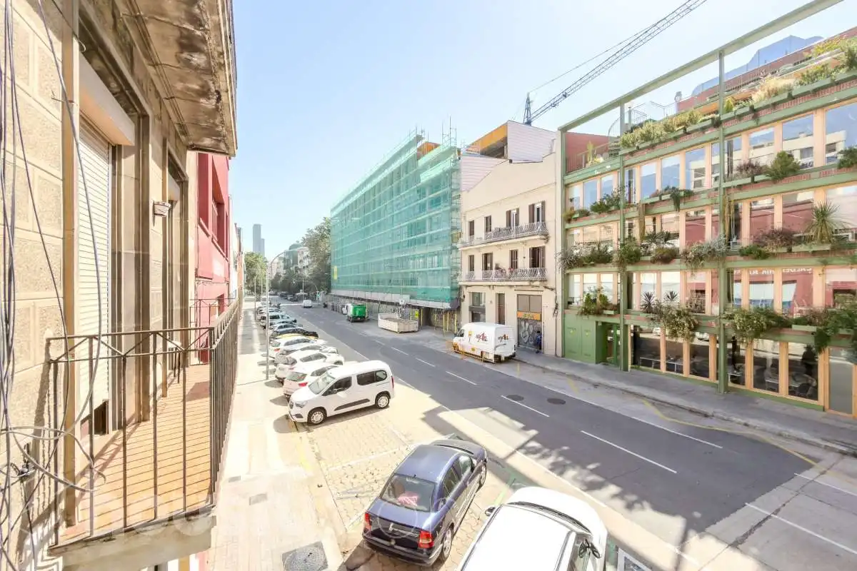 Appartamento con terrazza in vendita a Carrer de Pere IV ., imagen 24