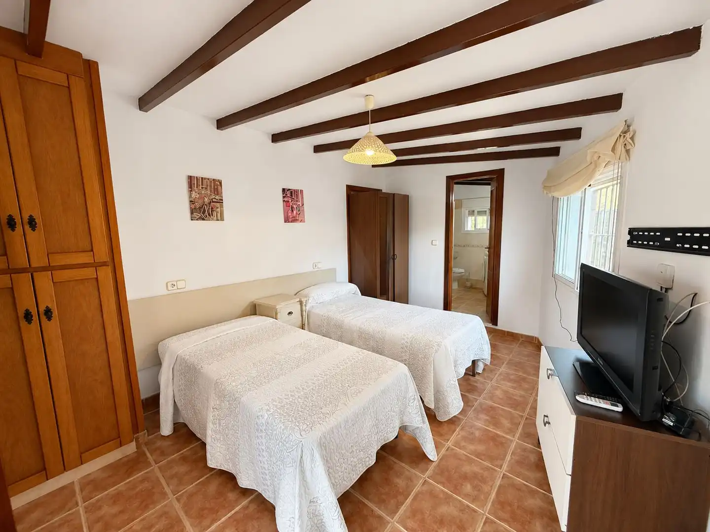 Dormitori de Casa o xalet en venda en Tarifa amb Aire condicionat i Terrassa