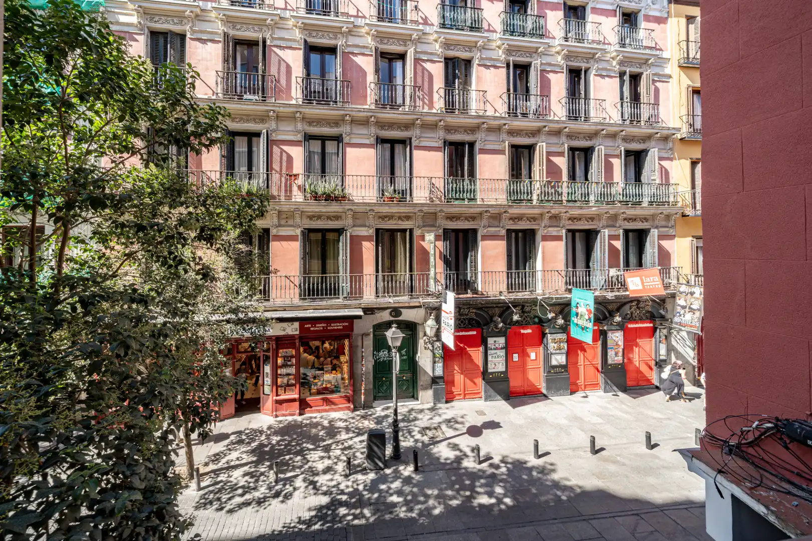 Vista exterior de Piso en venta en Madrid con Aire acondicionado, Calefacción y Jardín privado