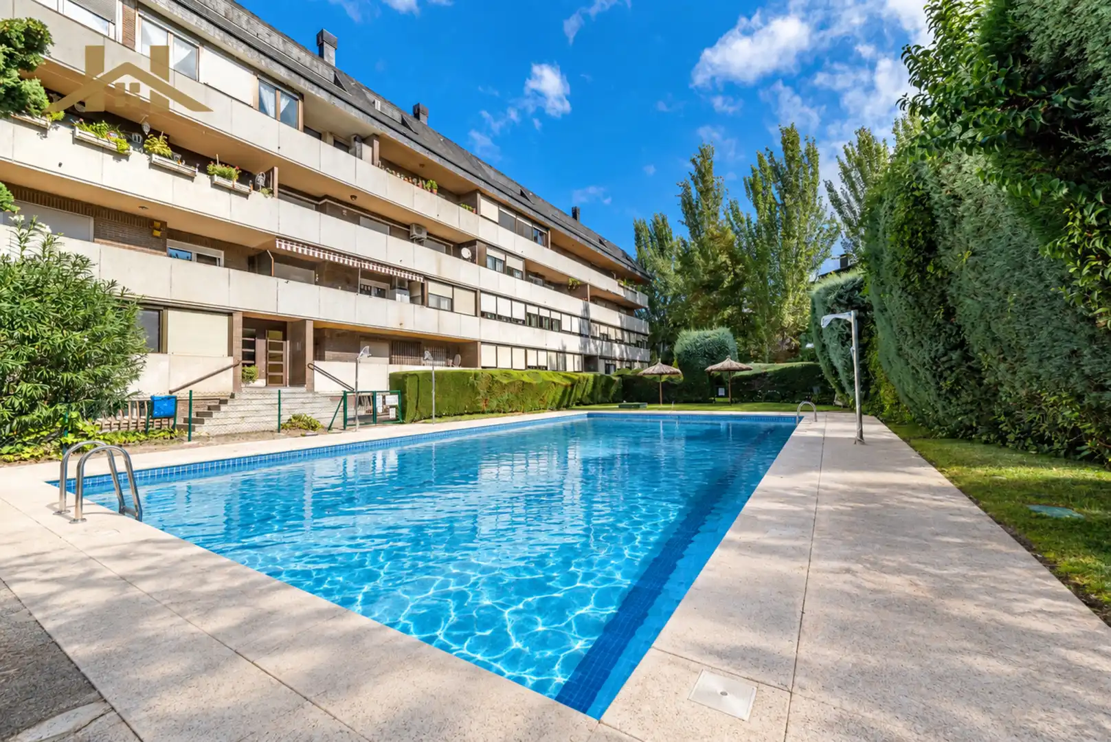 Dúplex amb piscina en venda a Calle de Alcalde Luis Egea