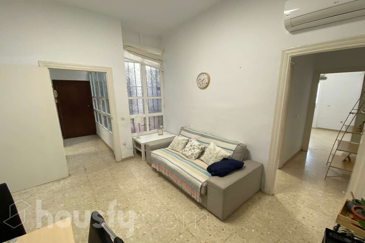 Sala de estar de Piso de alquiler en  Sevilla Capital con Aire acondicionado, Calefacción y Amueblado