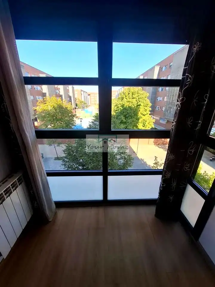 Vista exterior de Pis de lloguer en Torrejón de Ardoz amb Aire condicionat, Calefacció i Moblat