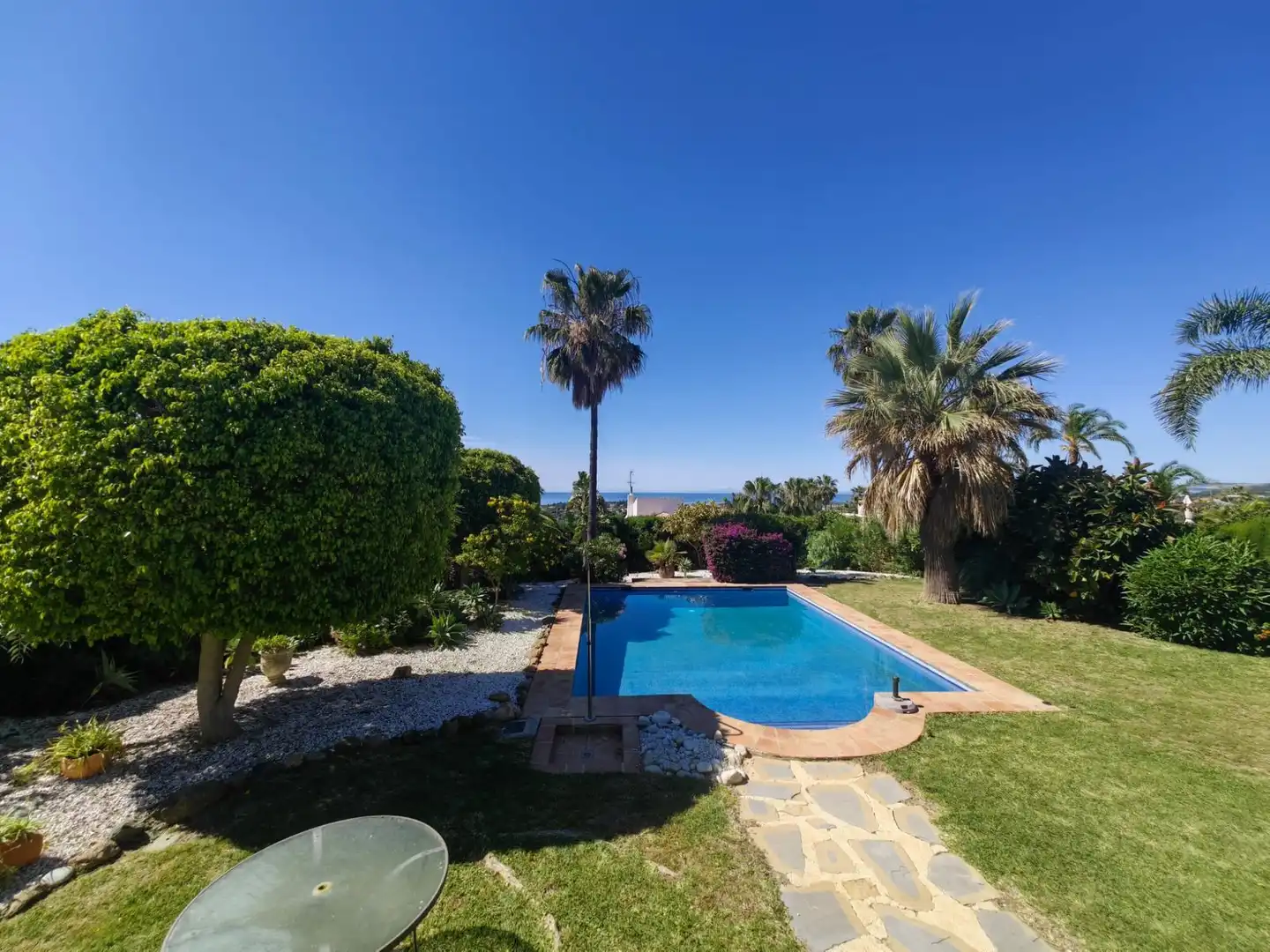 Jardí de Casa o xalet en venda en Estepona amb Aire condicionat, Jardí privat i Terrassa