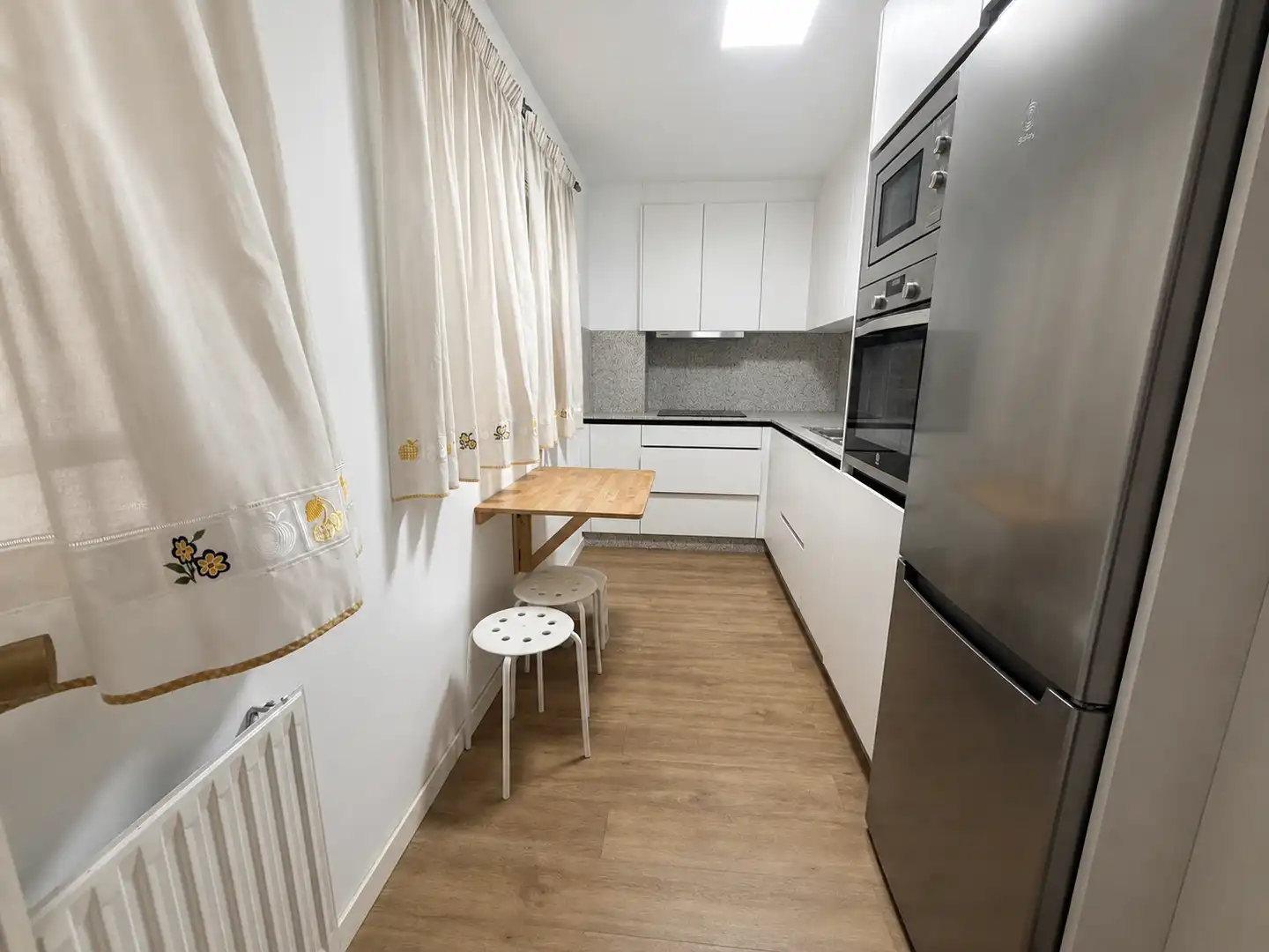 Kitchen of Flat for sale in A Coruña Capital   with Parquet flooring, Furnished and Oven