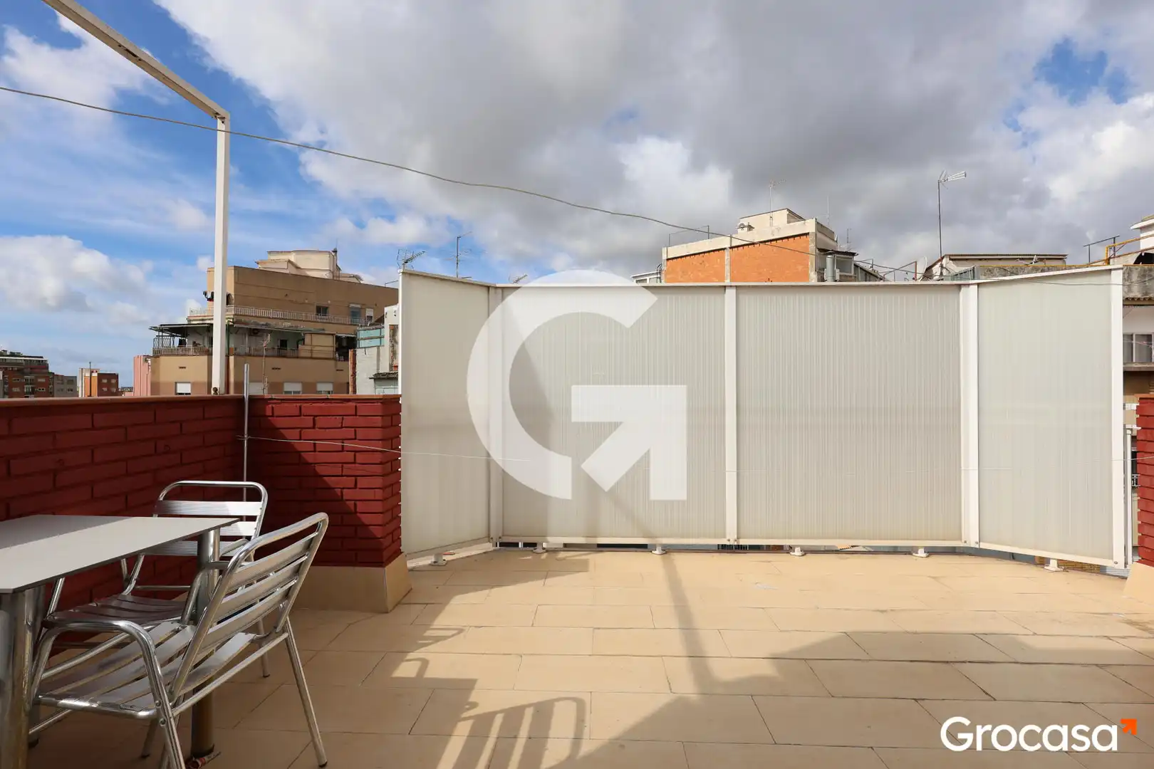 Terrassa de Àtic en venda en L'Hospitalet de Llobregat amb Aire condicionat, Terrassa i Forn