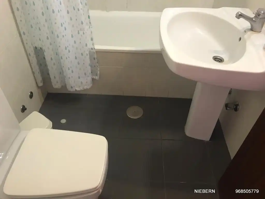 Badezimmer von Wohnung zur Miete in Cartagena mit Klimaanlage, Möbliert und Ofen