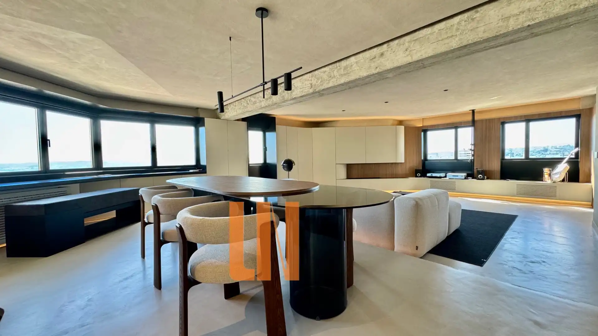 Comedor de Piso de alquiler en A Coruña Capital  con Calefacción, Amueblado y Horno
