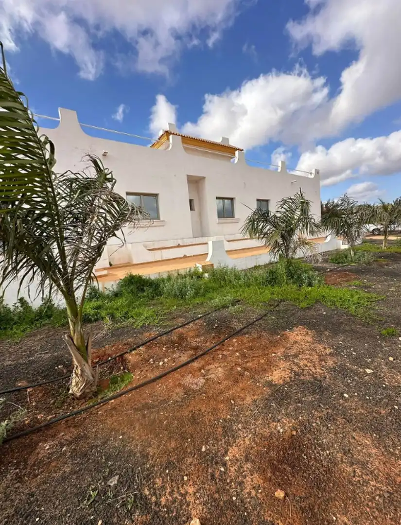 Haus oder Chalet zum Verkauf in Antigua mit Privatgarten und Terrasse