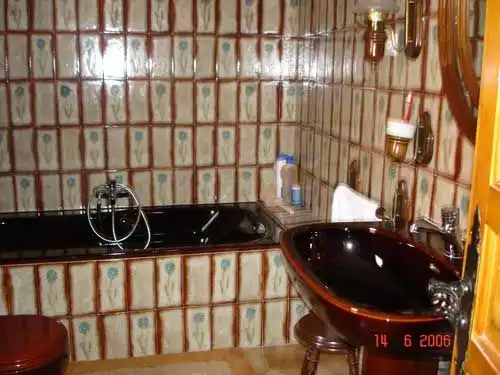 Bany de Casa o xalet en venda en El Cuervo amb Calefacció, Parquet i Moblat
