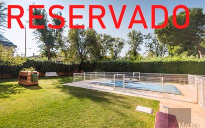 Piscina de Pis en venda en  Madrid Capital amb Aire condicionat i Terrassa