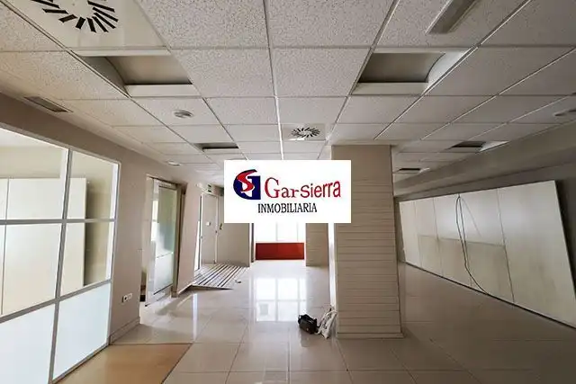 Local comercial en venta en Los Valles - Sanz Vázquez - El Fuerte, imagen 3