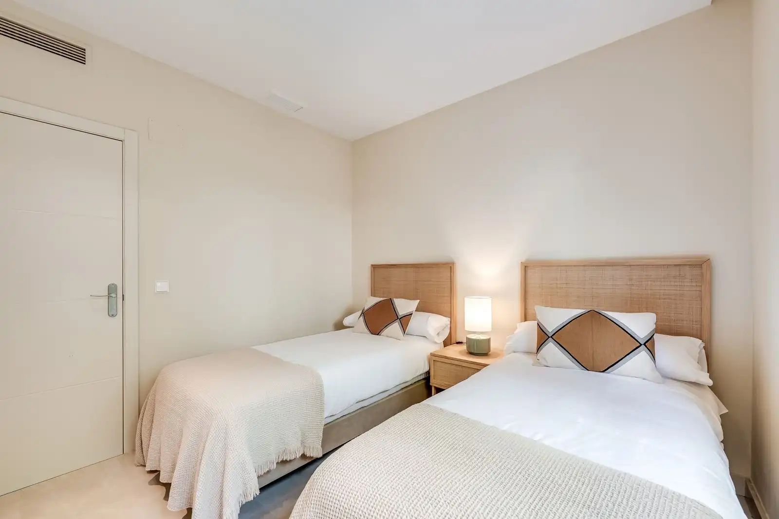 Apartament amb piscina en venda a Urbanizacion La Quinta S/N, imagen 16