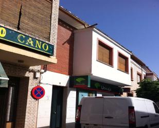 Vista exterior de Local en venda en Castellar de Santiago