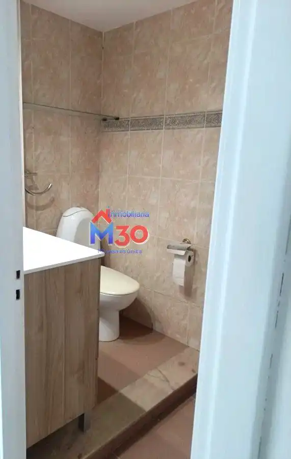 Bany de Apartament en venda en Miranda de Ebro amb Calefacció, Terrassa i Traster