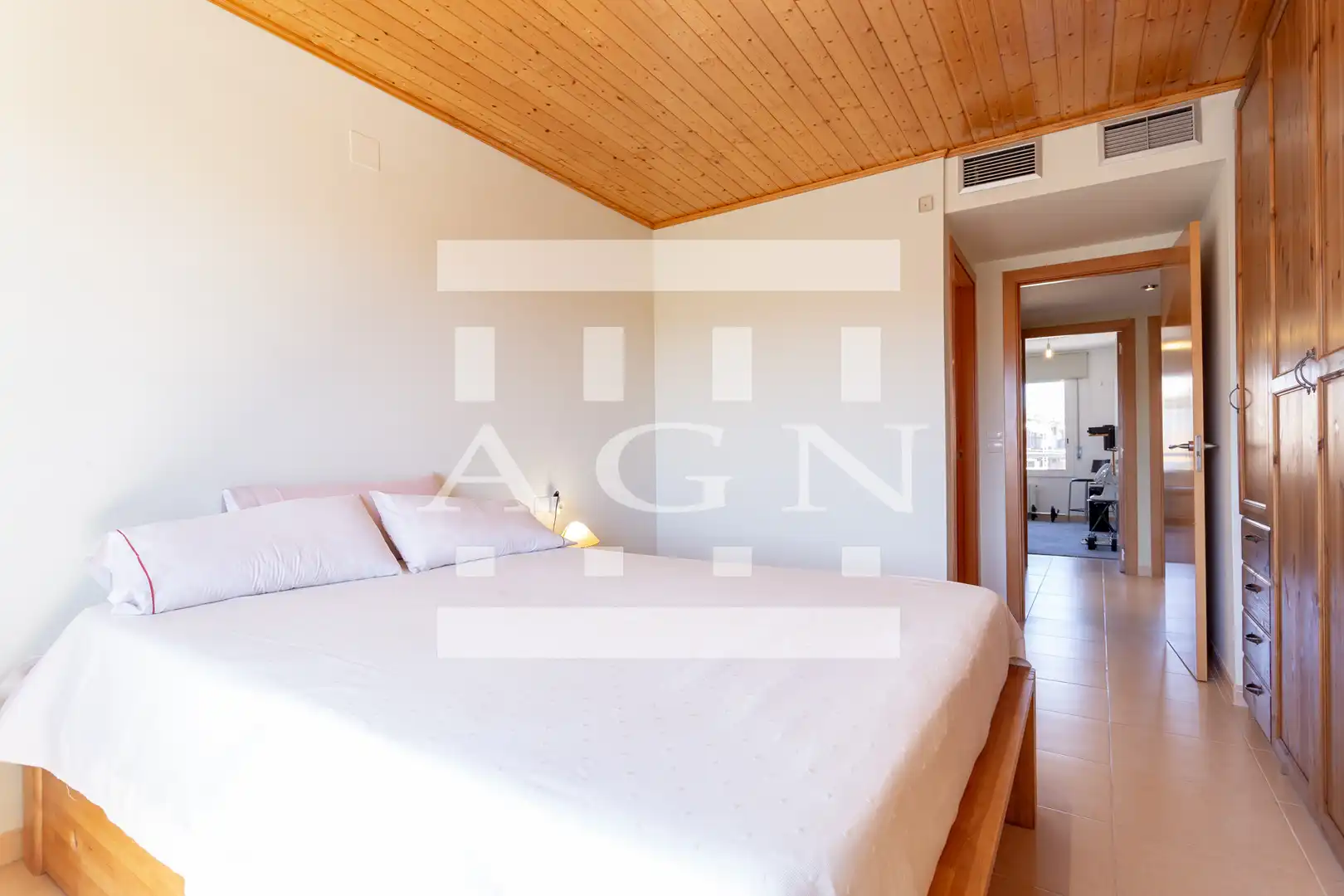 Schlafzimmer von Einfamilien-Reihenhaus zum Verkauf in Cambrils mit Klimaanlage, Heizung und Privatgarten