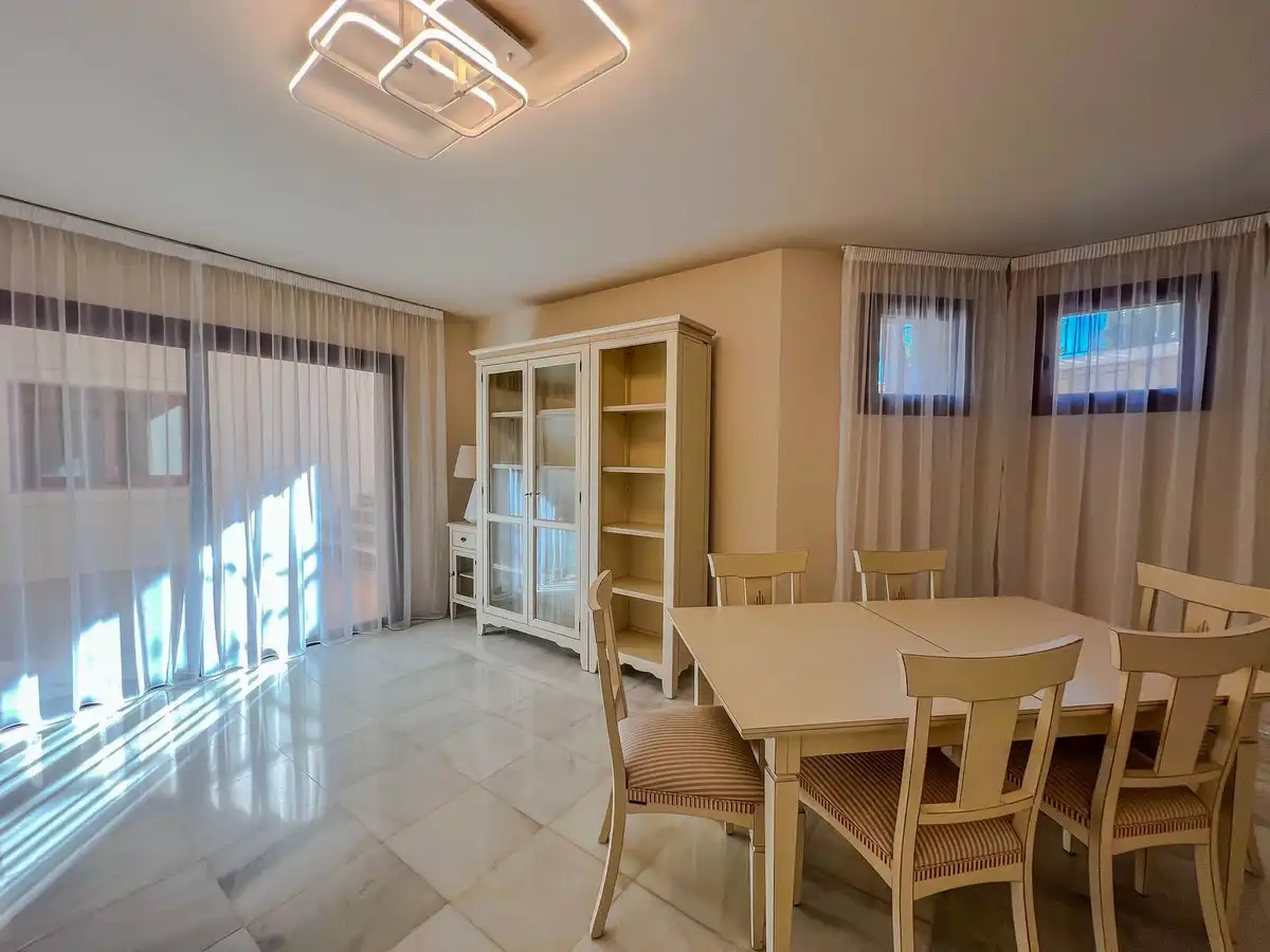 Comedor de Casa adosada en venta en Benahavís con Aire acondicionado y Terraza