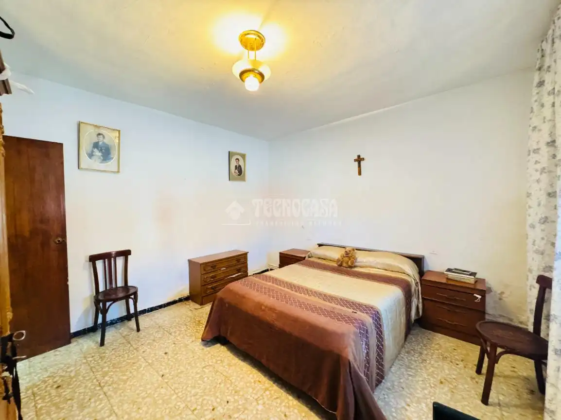Casa adosada en venda a Consuegra