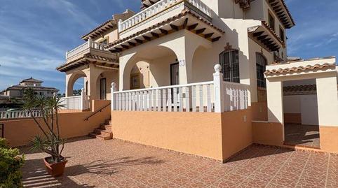 Foto 2 de Casa adosada en venta en Lomas de Cabo Roig - Los Dolses, Alicante