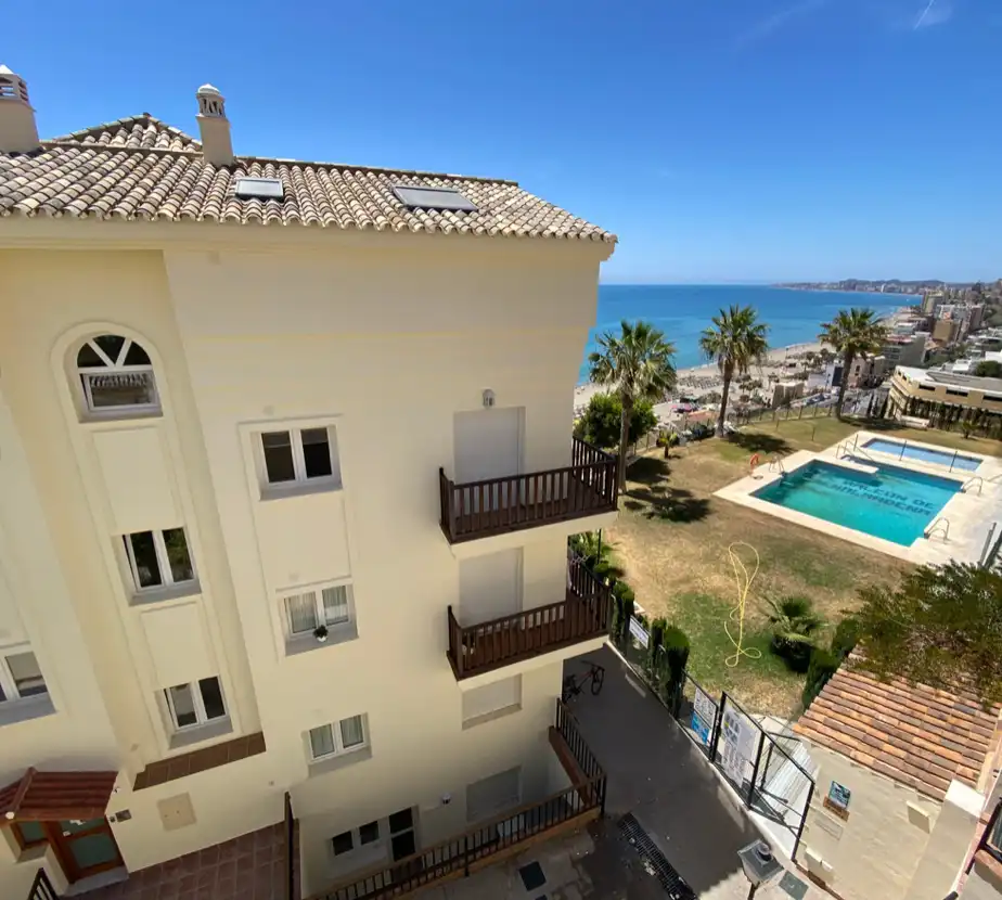 Piso con terraza en venta en Las Gaviotas  - Carvajal, imagen 3