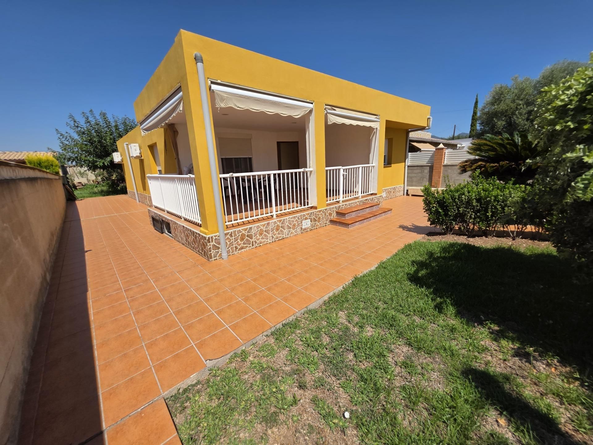 Jardín de Casa o chalet en venta en Castellón de la Plana / Castelló de la Plana con Jardín privado
