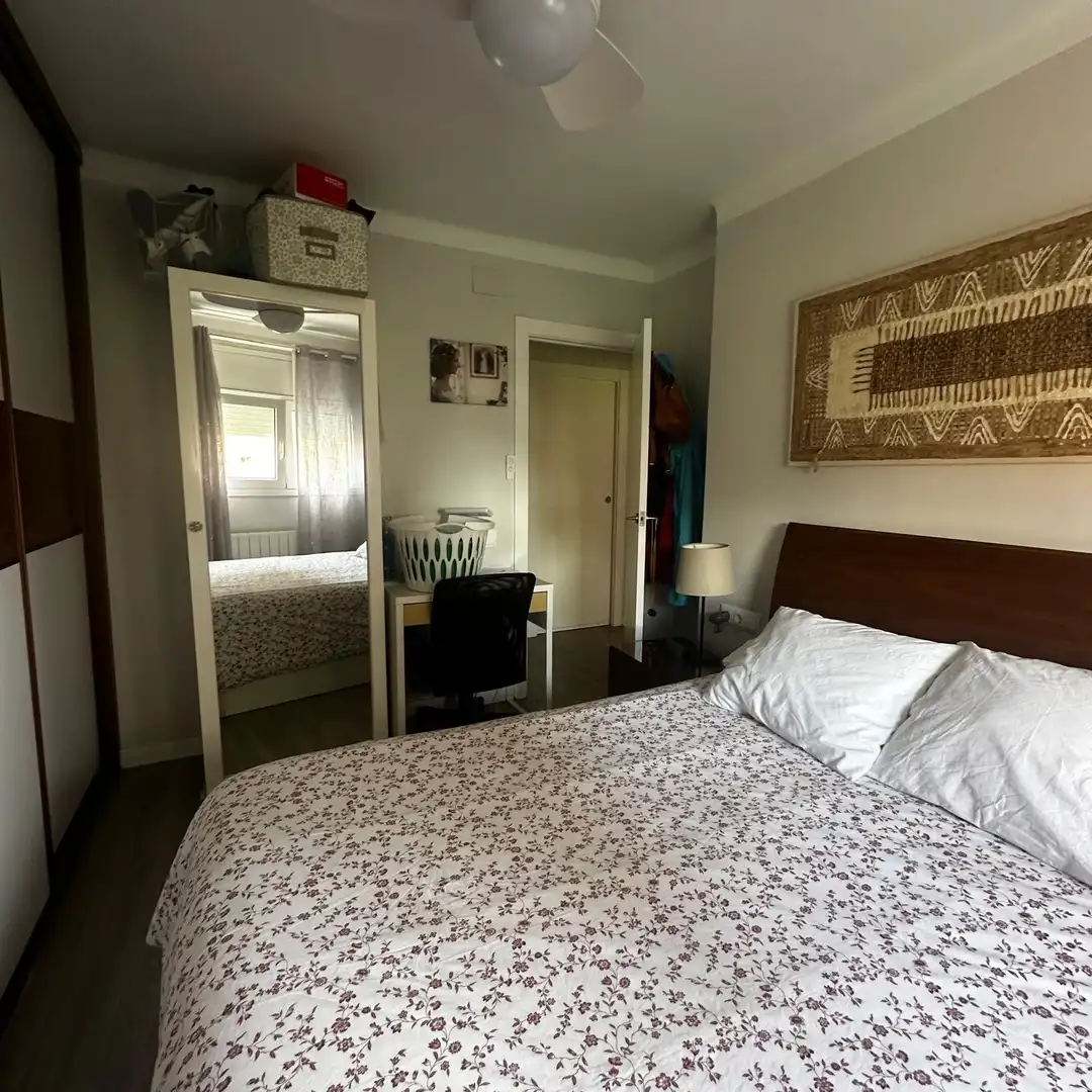 Schlafzimmer von Wohnung zum Verkauf in L'Hospitalet de Llobregat mit Klimaanlage, Heizung und Parkett