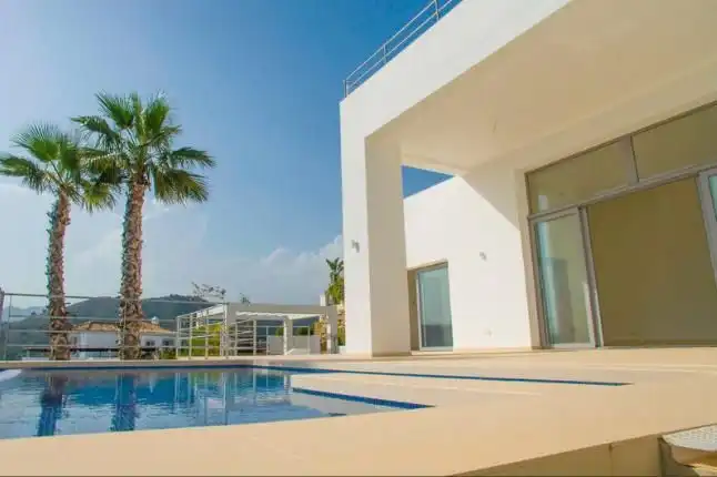 Casa con piscina en venta en Benahavís pueblo, imagen 5