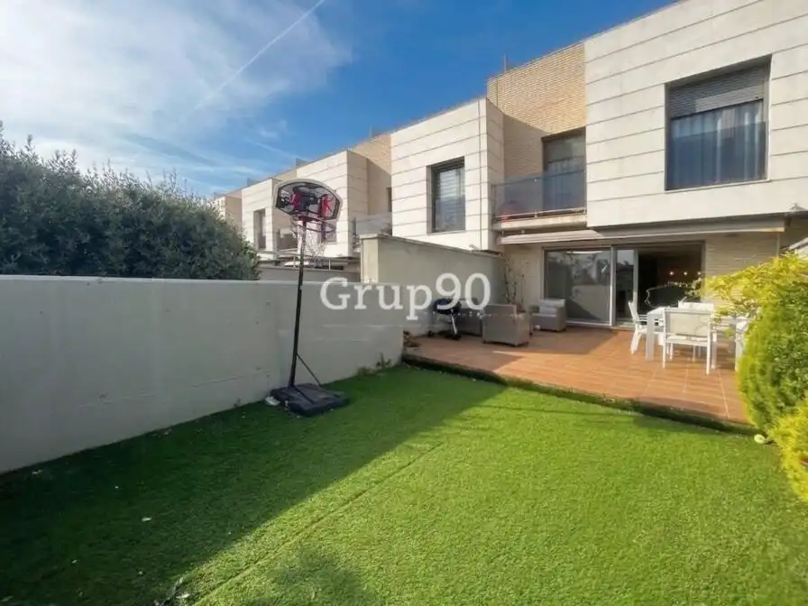Jardín de Casa adosada en venta en Lleida con Aire acondicionado, Calefacción y Jardín privado