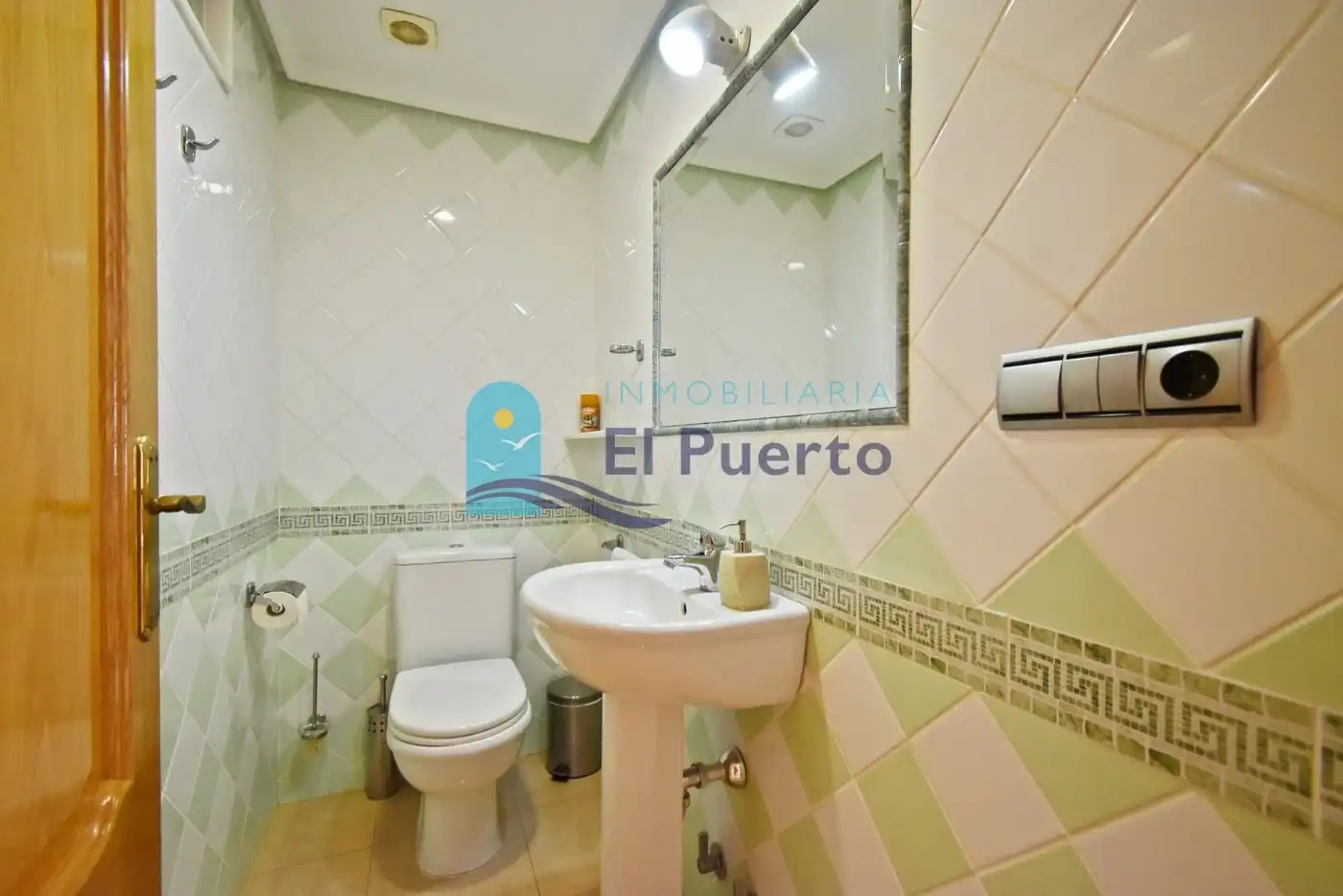 Bathroom of Houses for sale in Cartagena  with Air Conditioner, Private garden and Terrace