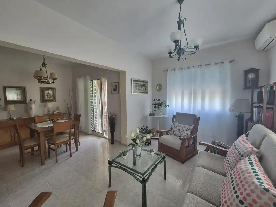 Sala d'estar de Casa adosada en venda en Benissa amb Aire condicionat, Calefacció i Jardí privat
